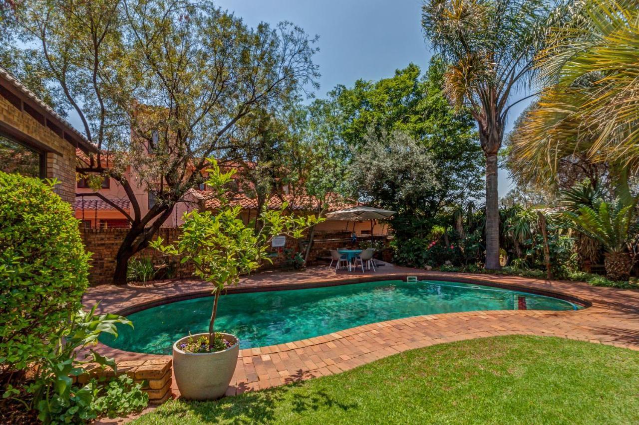 The Dorr Guest House Sandton Εξωτερικό φωτογραφία